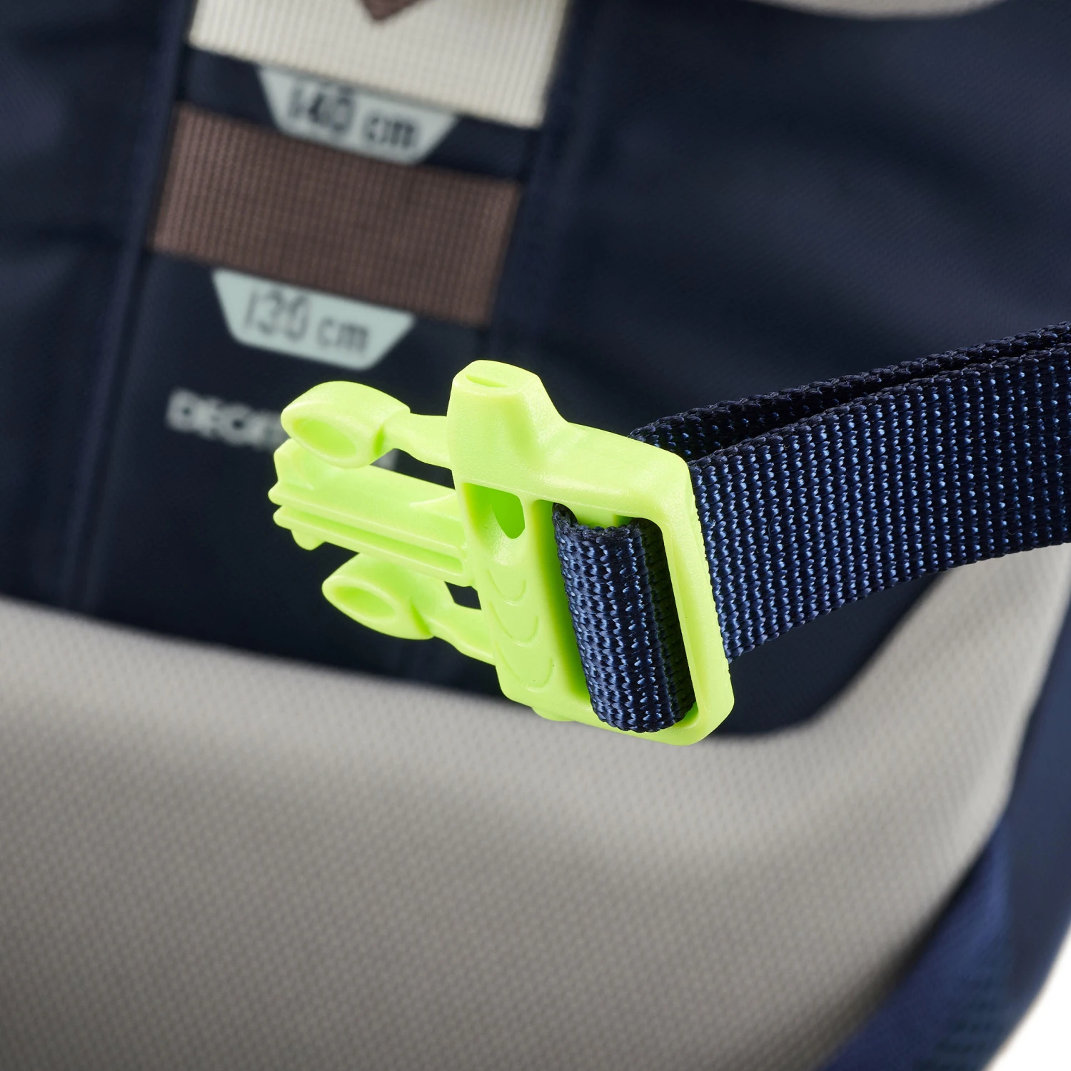 Quechua Children's Hiking 28 L Backpack MH500 - Image 12