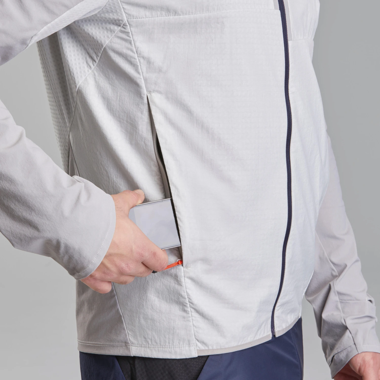 Quechua Men’s Warm Jacket For Fast Hiking FH 900 Hybrid - Image 4