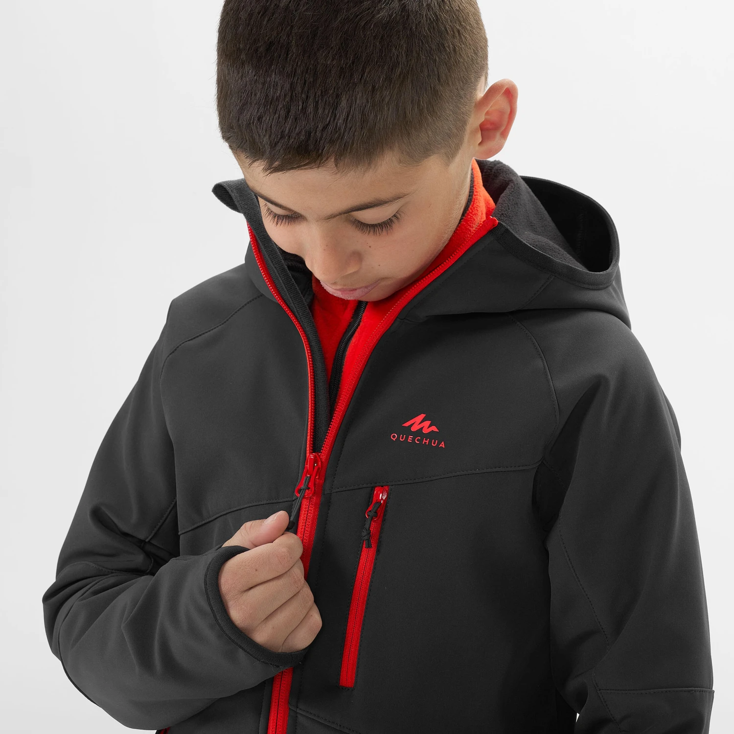 Quechua Kids’ Softshell Hiking Jacket - MH550 Black - Image 6