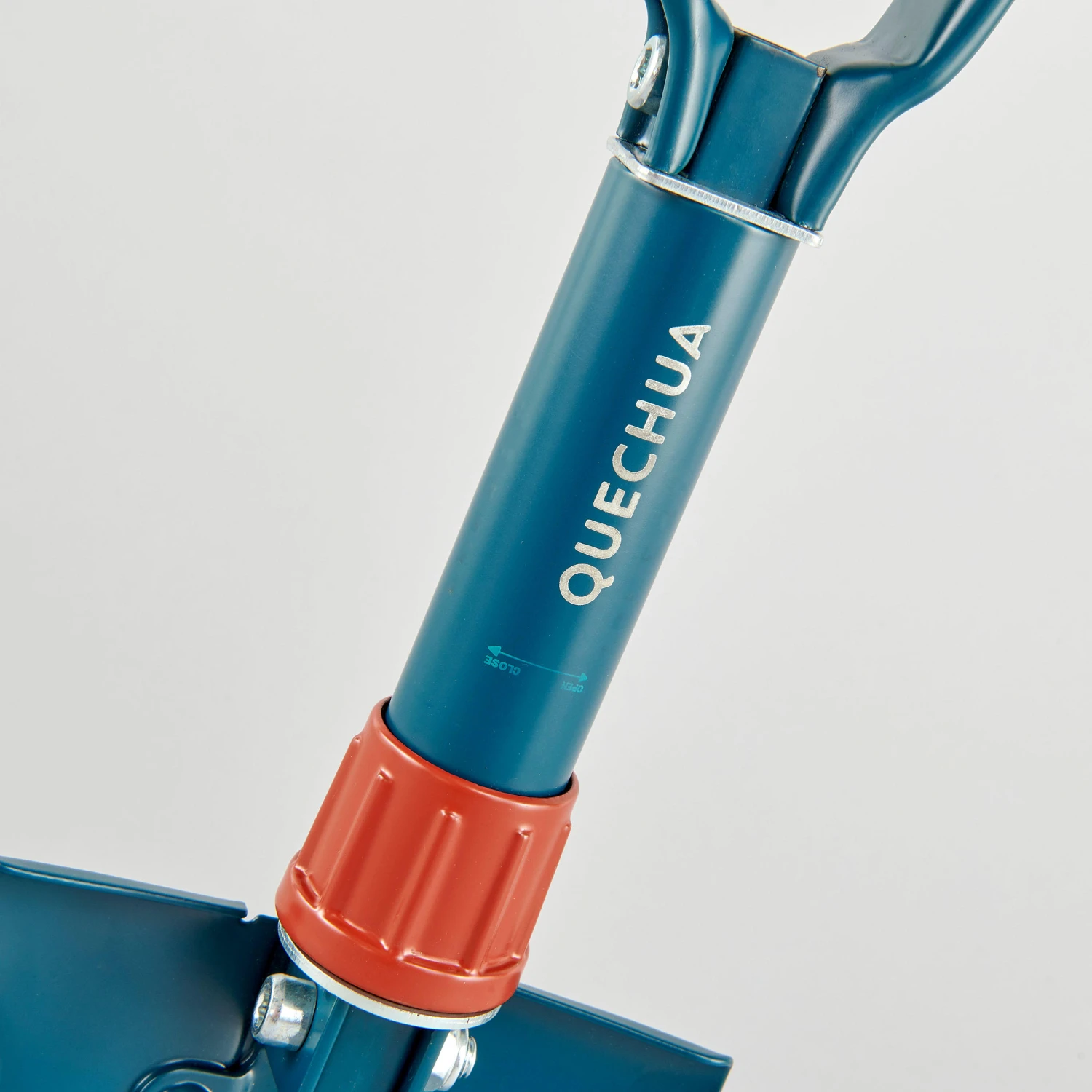 Quechua Folding Camping Shovel/Pick - Image 4