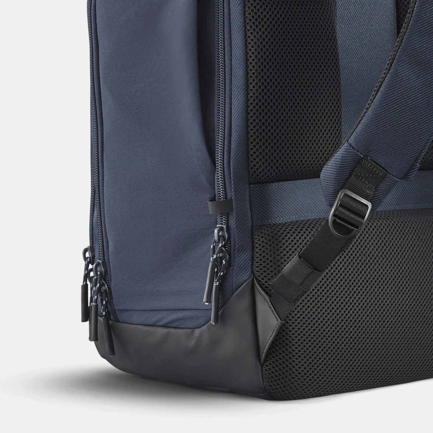 Quechua Hiking Backpack 23L - Image 9