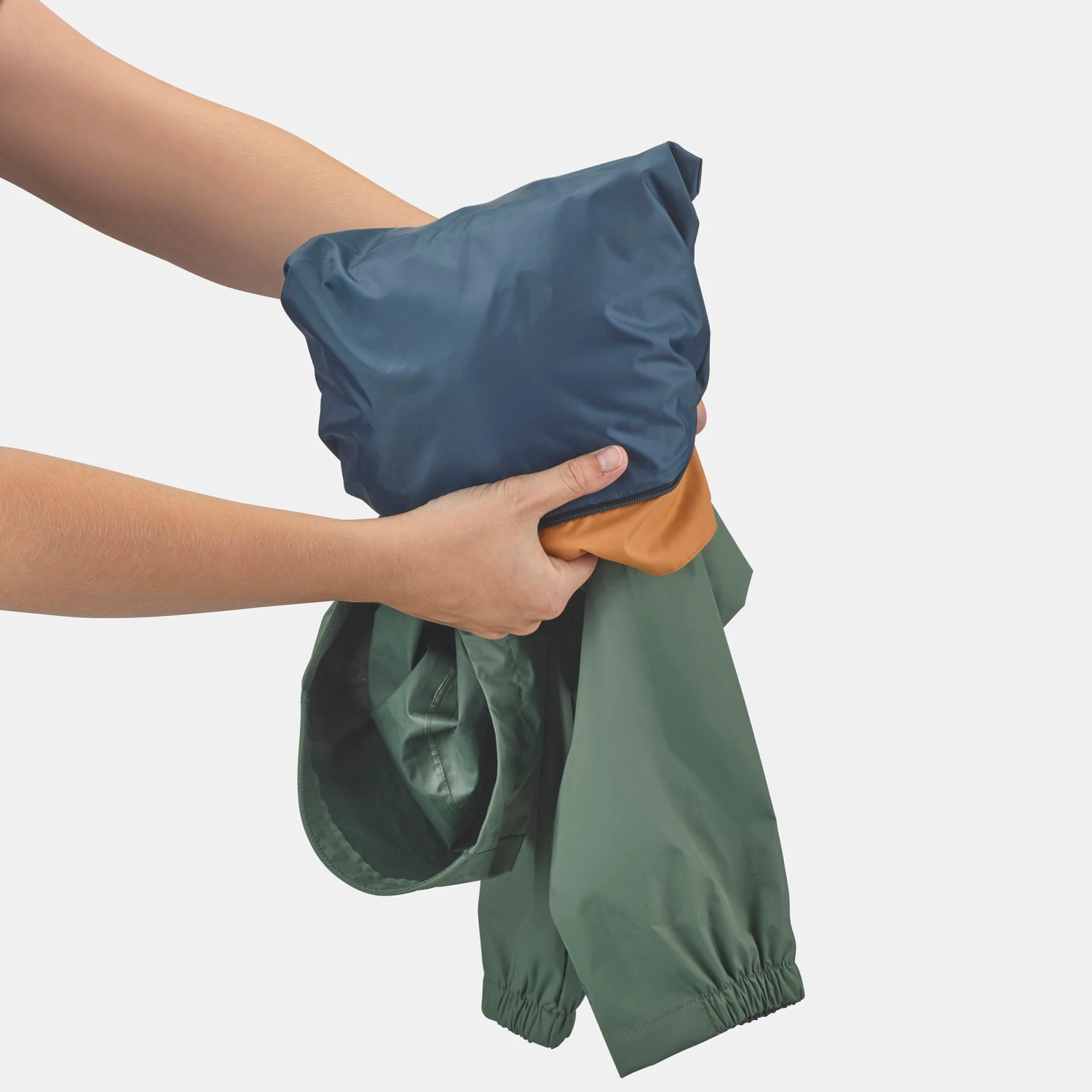 Quechua Men’s Waterproof Hiking Jacket NH150 Imper - Image 14